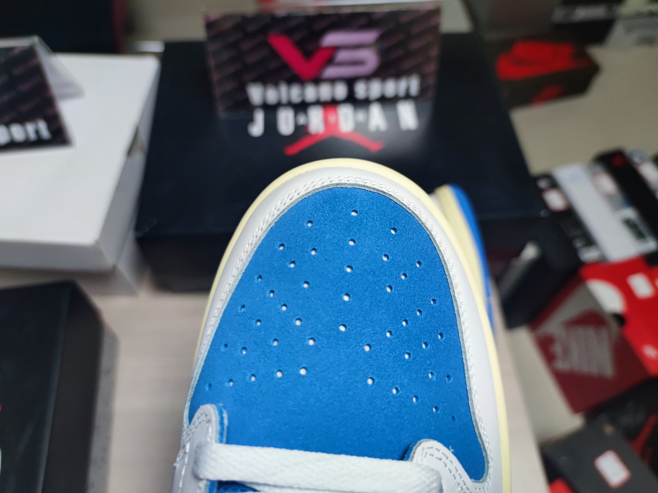 Travis Scott x Jordan 1 low CQ4277-212