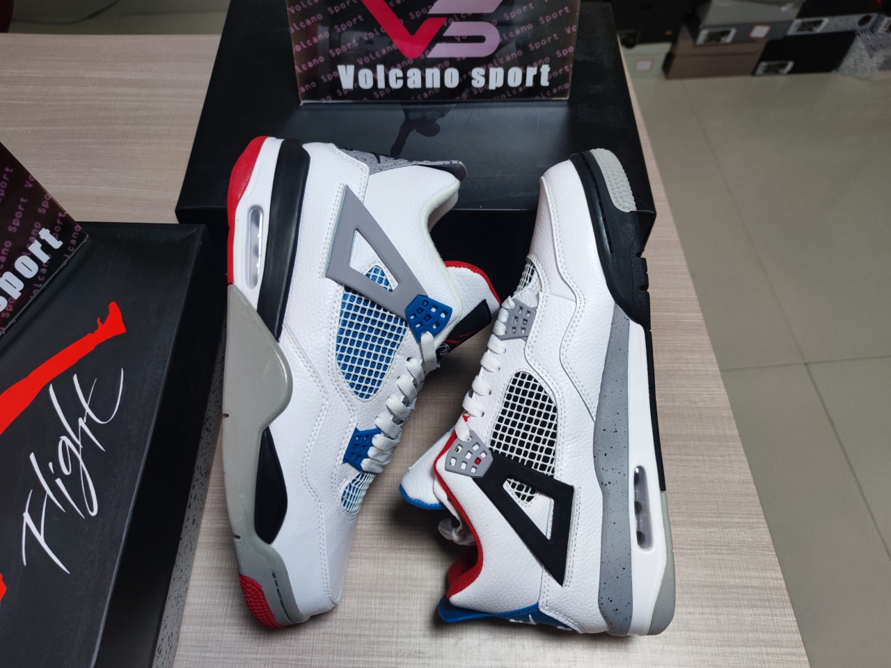 Jordan 4 Retro SE