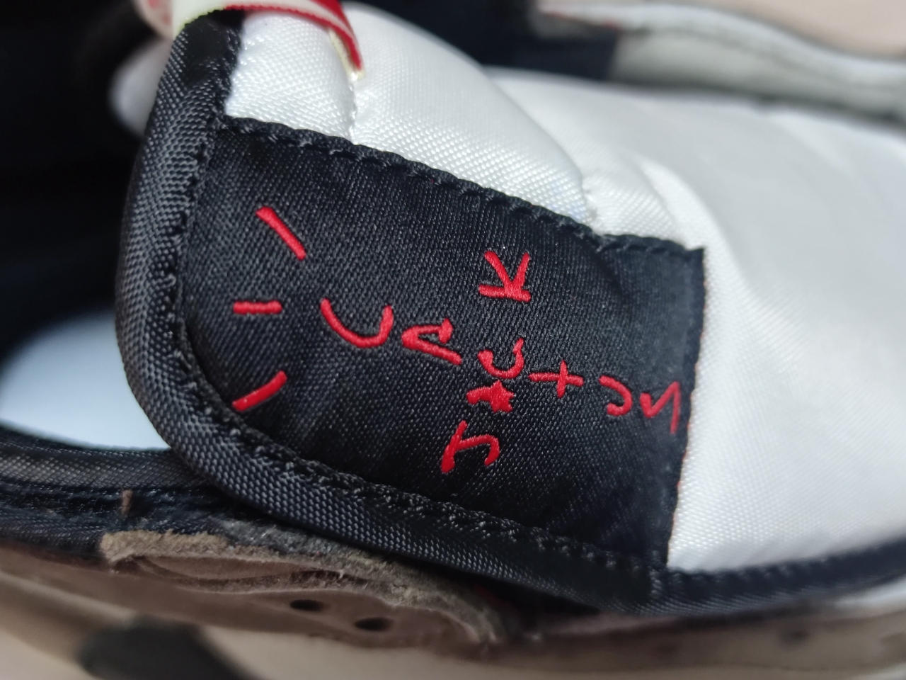 Jordan 1 Retro High Travis Scott CD4487-100