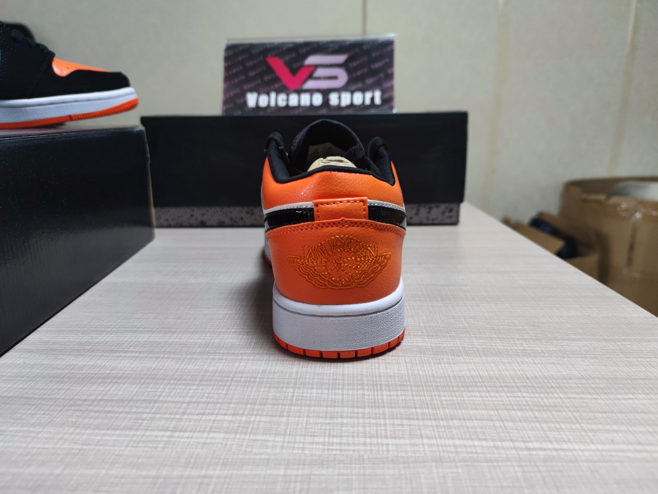 Jordan 1 Low Shattered Backboard 