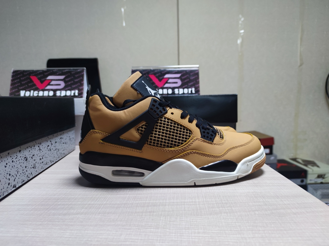 Jordan 4 Mushroom AQ9129-200