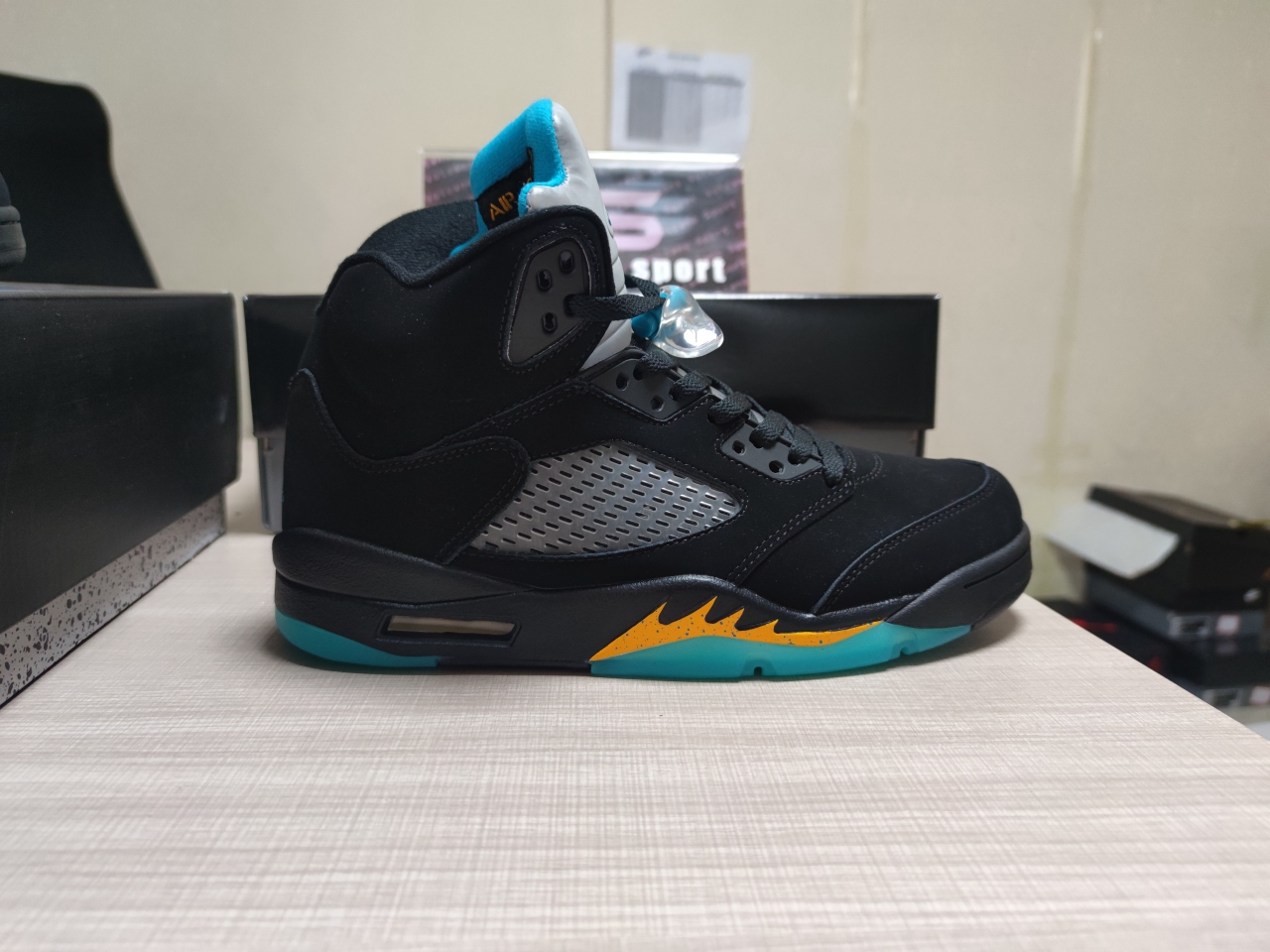 Jordan 5 Retro Aqua DD0587 047