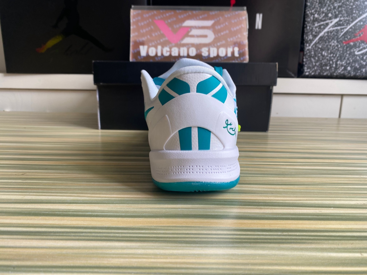 Kobe 8 Protro Radiant Emerald FQ3549-101