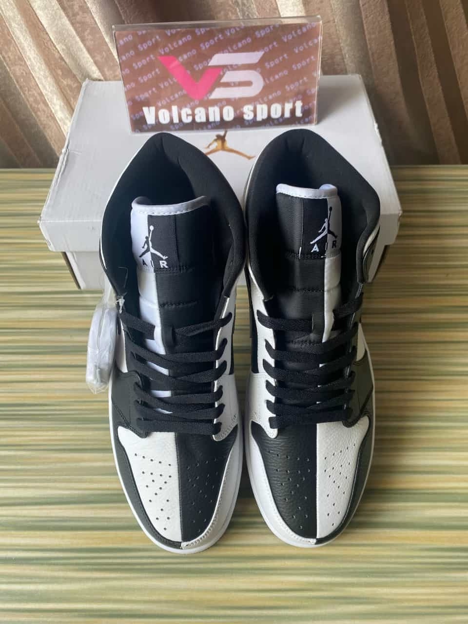 Jordan 1 Mid Split Black White DR0501-101