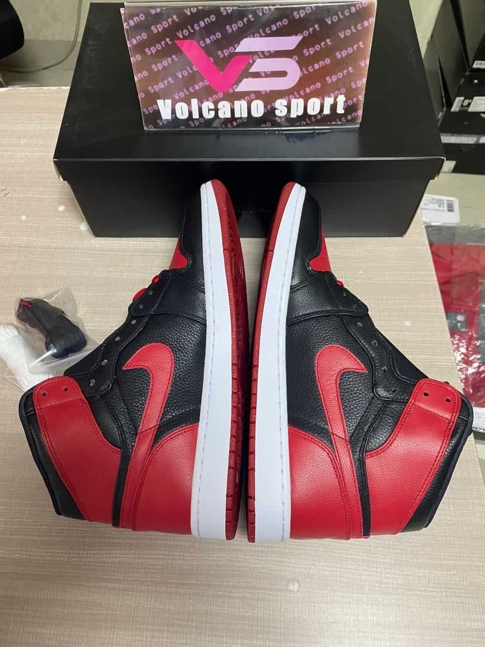 Jordan 1 Retro Banned (B-Grade) 432001-001