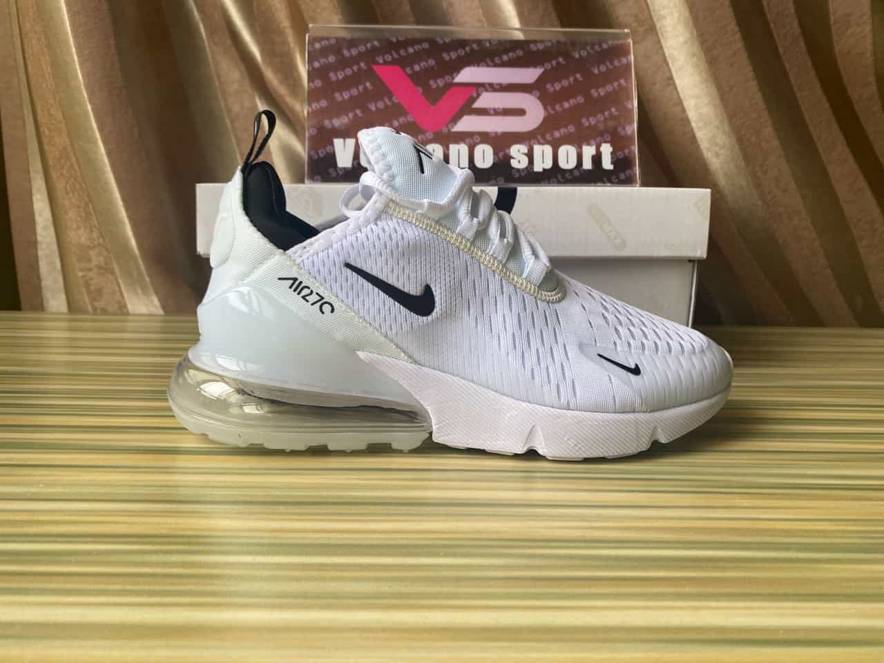 Nike Air Max 270 AH8050-010