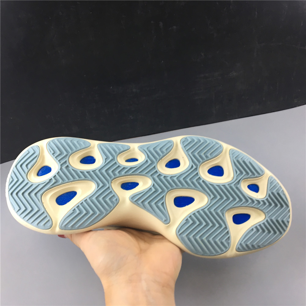 adidas Yeezy 700 V3Azael