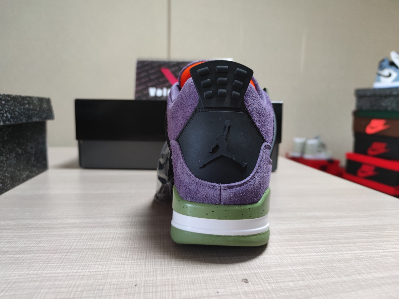 Jordan 4 WMNS “Canyon Purple”AQ9129-500
