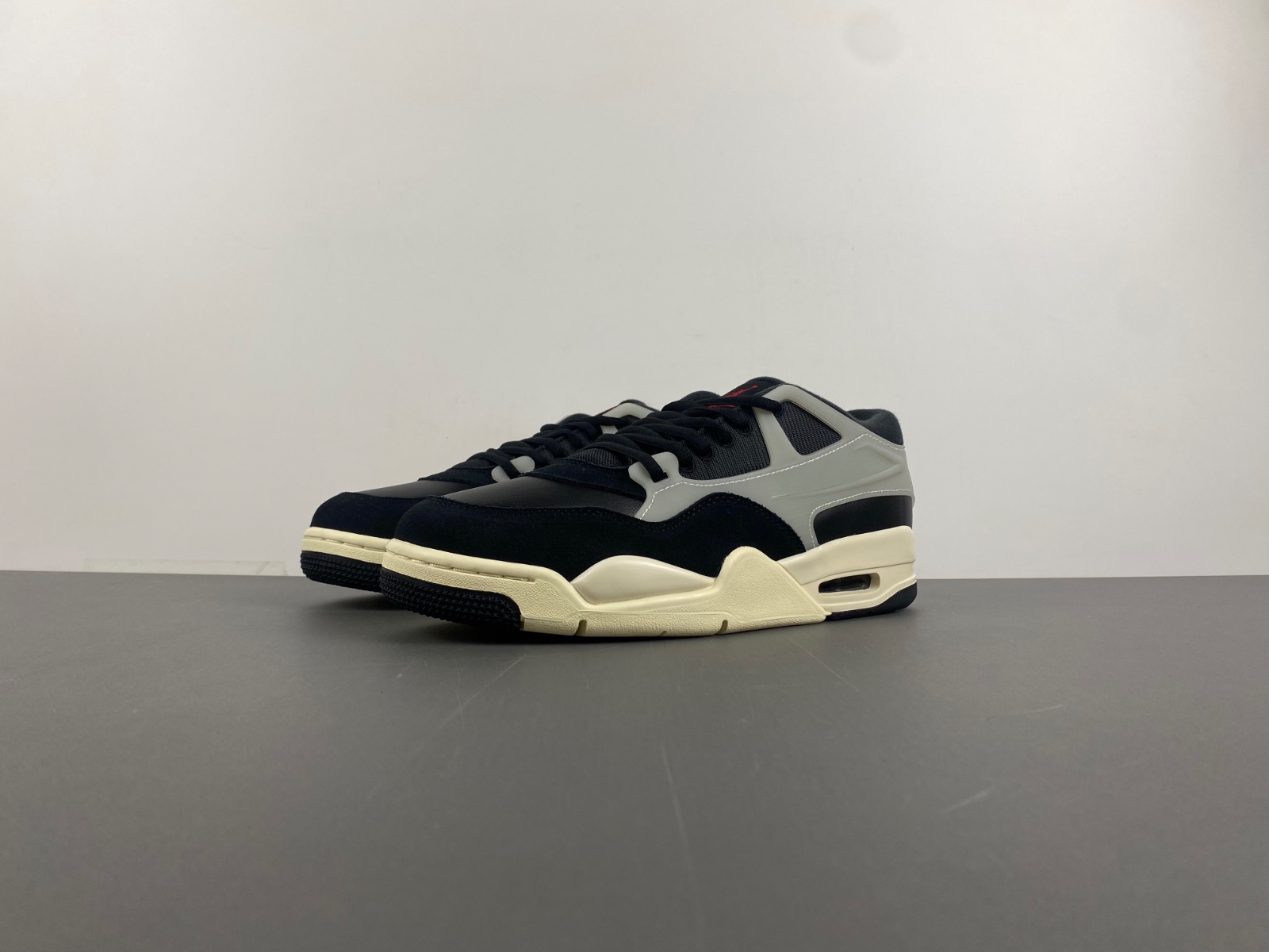 Jordan 4 RM Black Sail Sneakers FQ7938-006