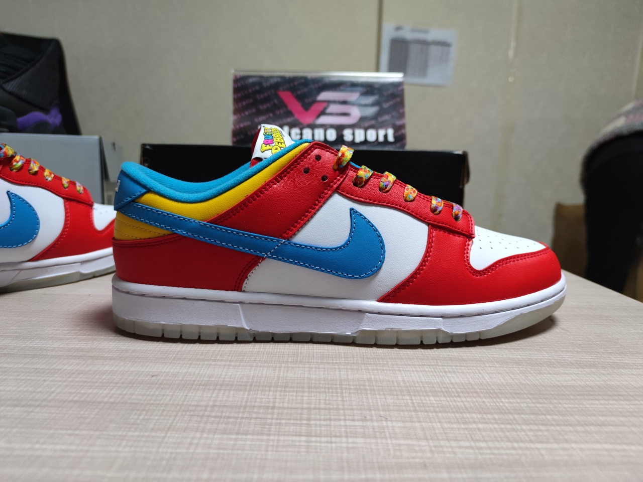 Dunk Low QS LeBron James Fruity Pebbles DH8009-600