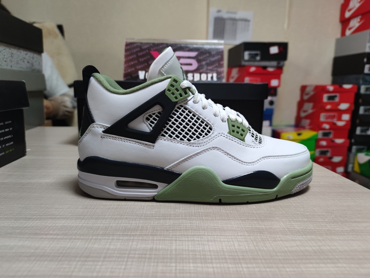 Jordan 4 Retro Seafoam AQ9129 103