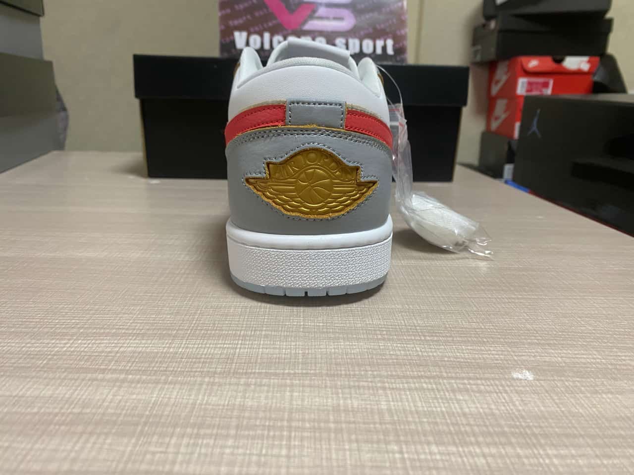 Jordan 1 Low SE Philippines FN8901-164