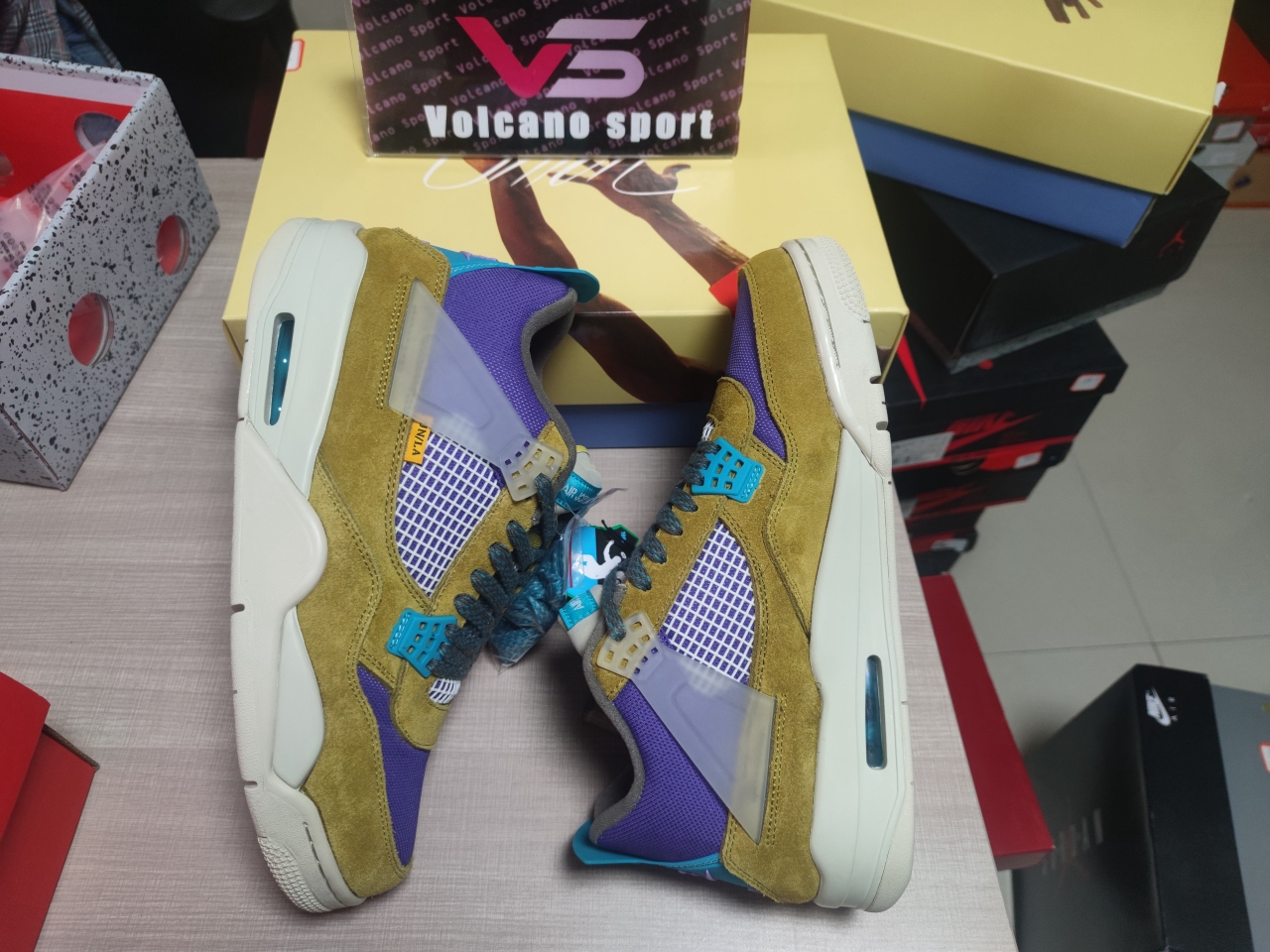 Jordan 4 Retro SP 30th Anniversary Union Desert Moss DJ5718-300