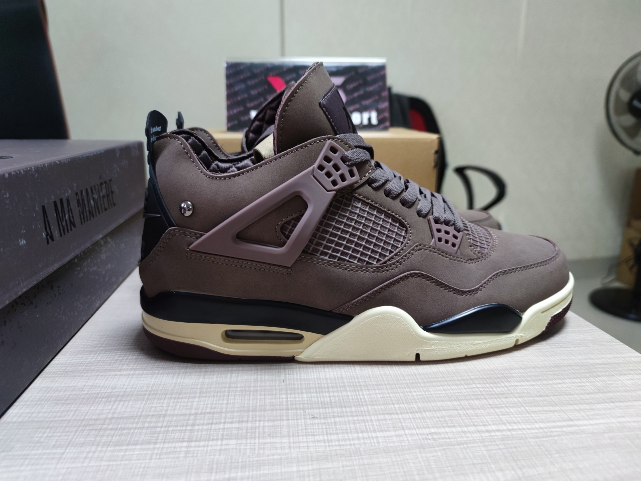 A Ma Maniere x Air Jordan 4 Retro 