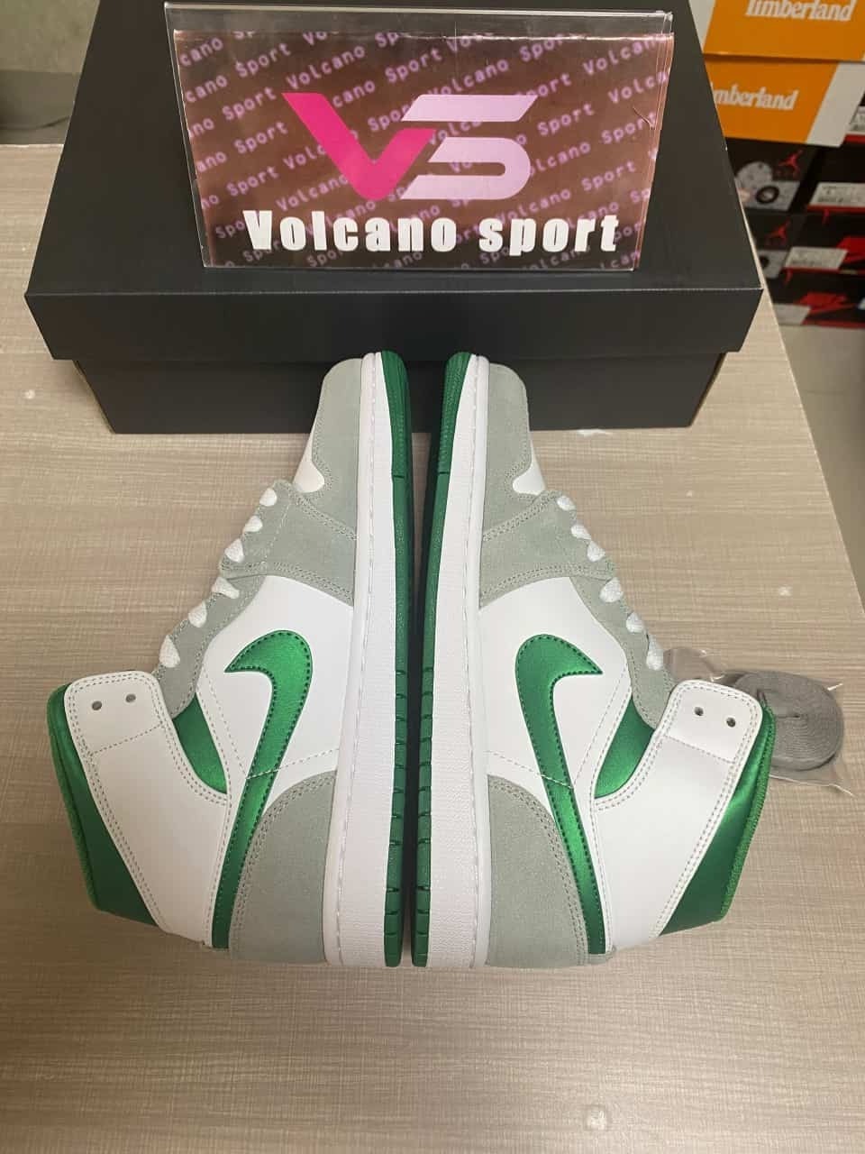 Jordan 1 Mid SE Grey Green DC7294-103