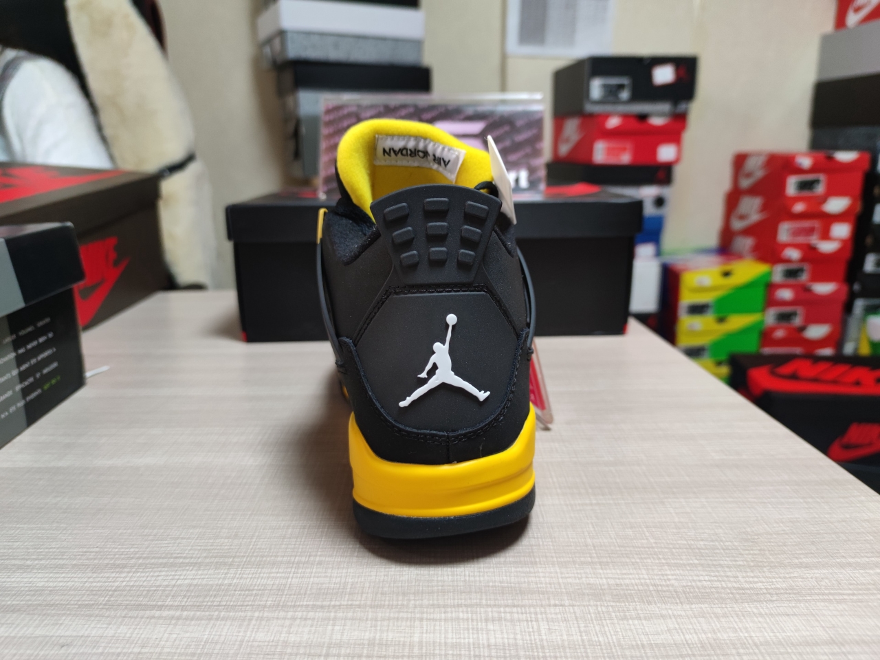 Jordan 4 Retro Thunder 308497 008