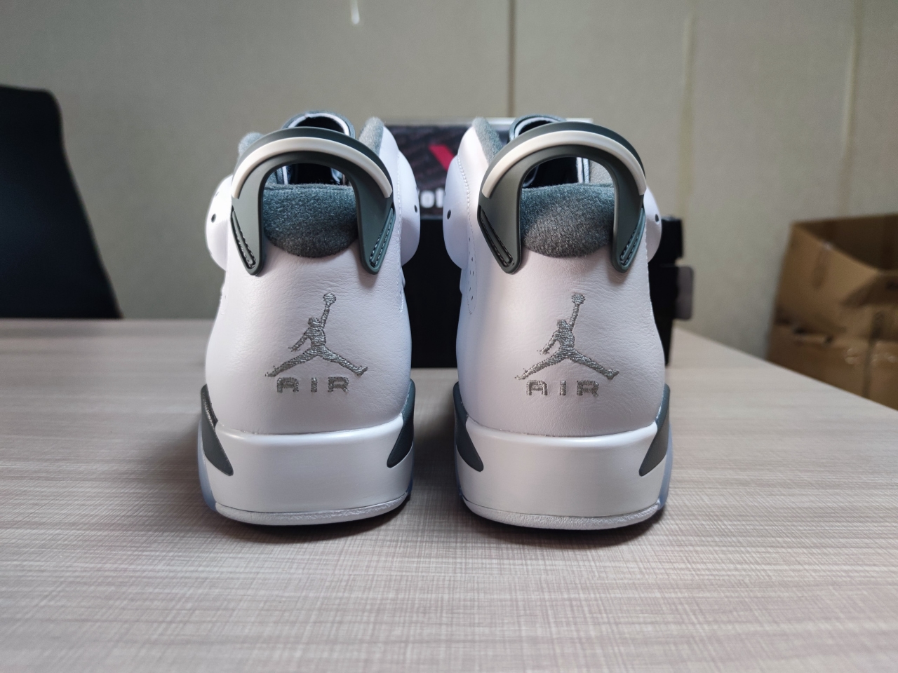 Jordan 6 Retro Cool Grey CT8529 100