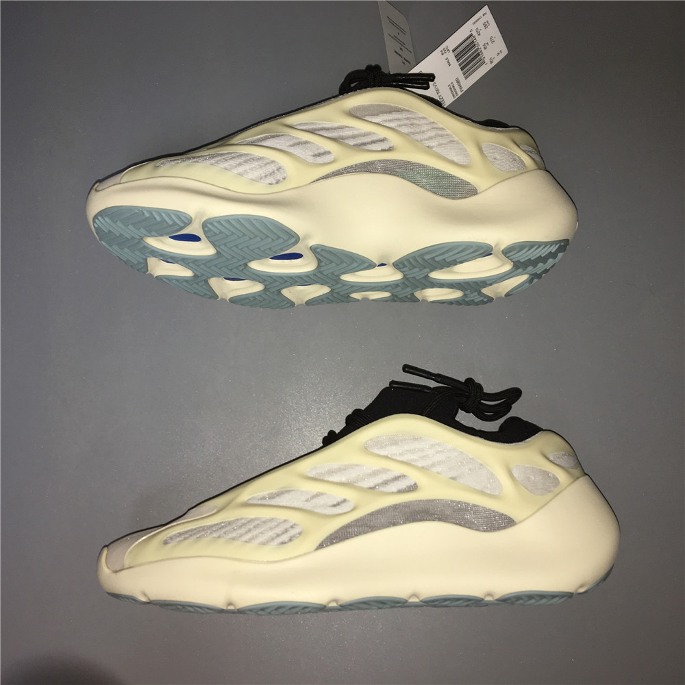 adidas Yeezy 700 V3Azael
