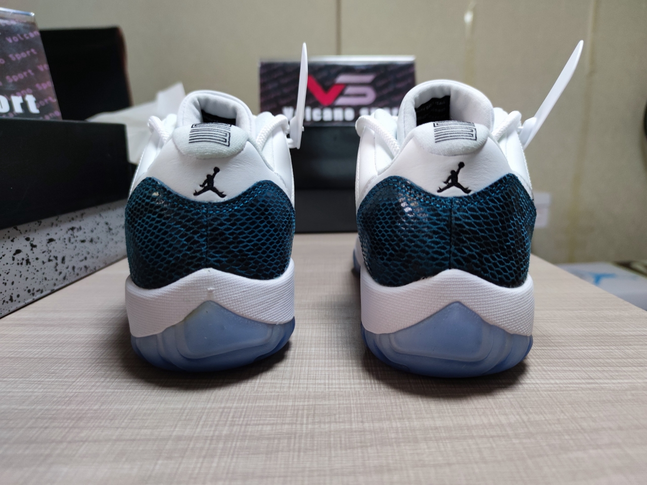 Jordan 11 “Navy Blue Snakeskin”