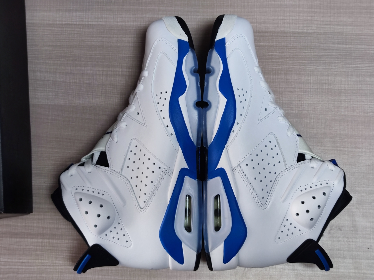 Jordan 6 Retro Sport Blue 384664-107