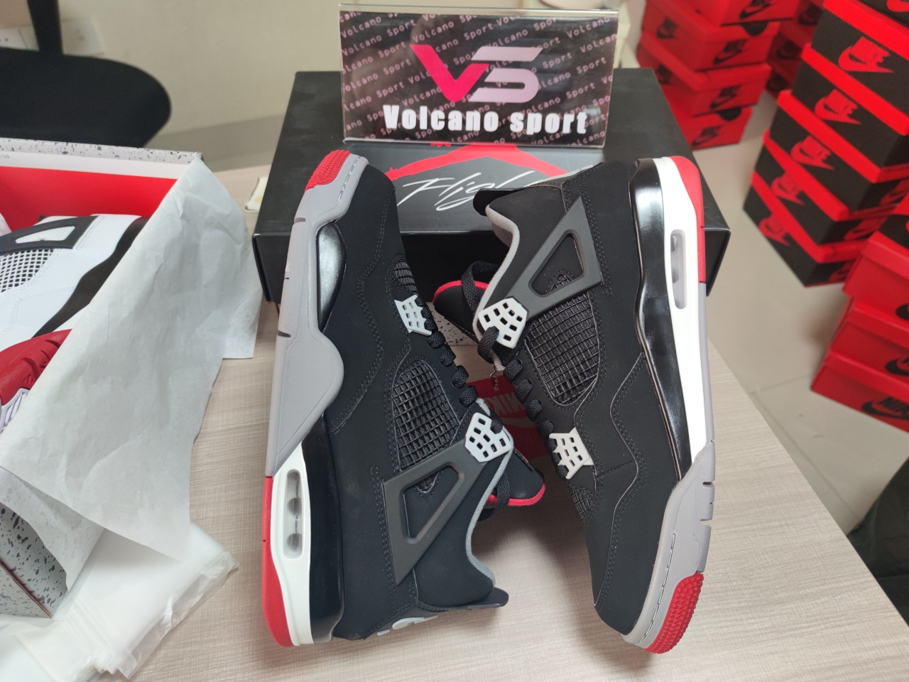 Air Jordan 4 Bred 308497-060