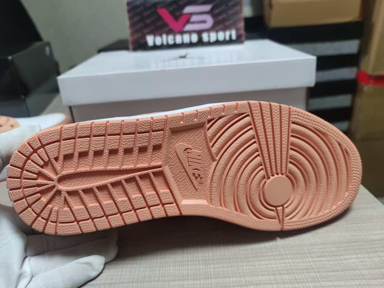 Jordan 1 Low Sunset Haze DC0774-801