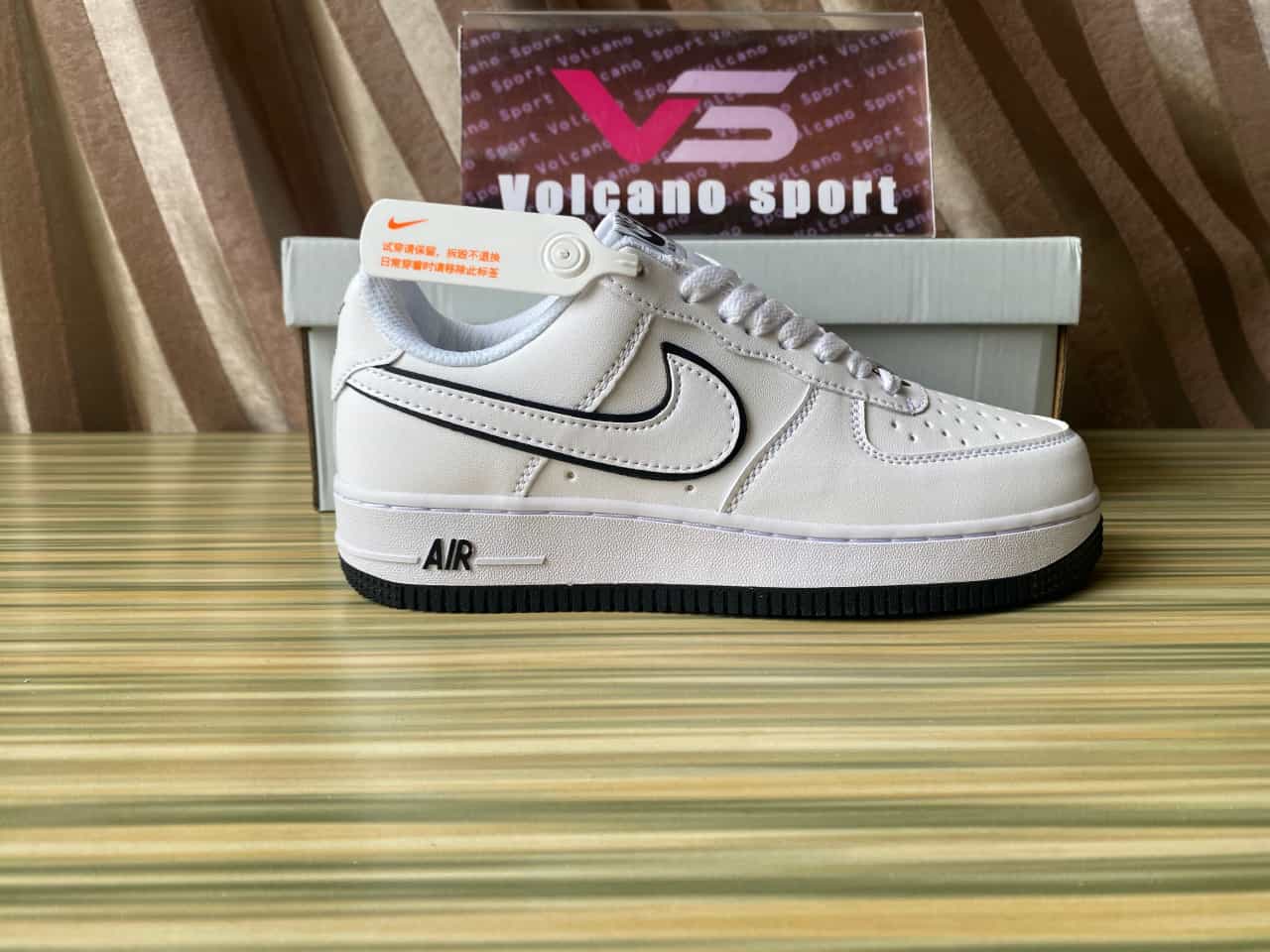 Air Force 1 '07 Low White Black Outline Swoosh DV0788-103