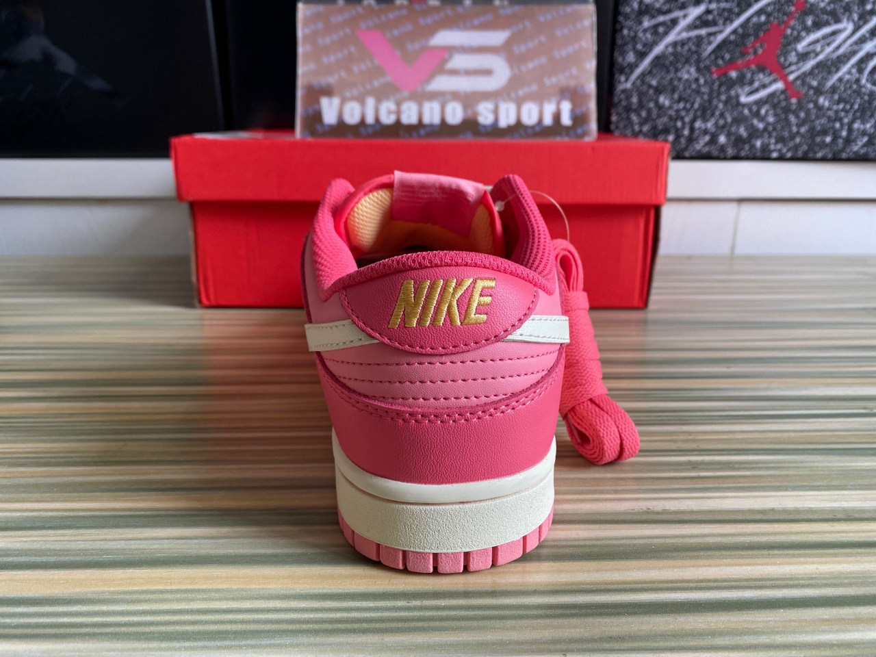 Nike Dunk Low Strawberry Peach Cream DH9765-200
