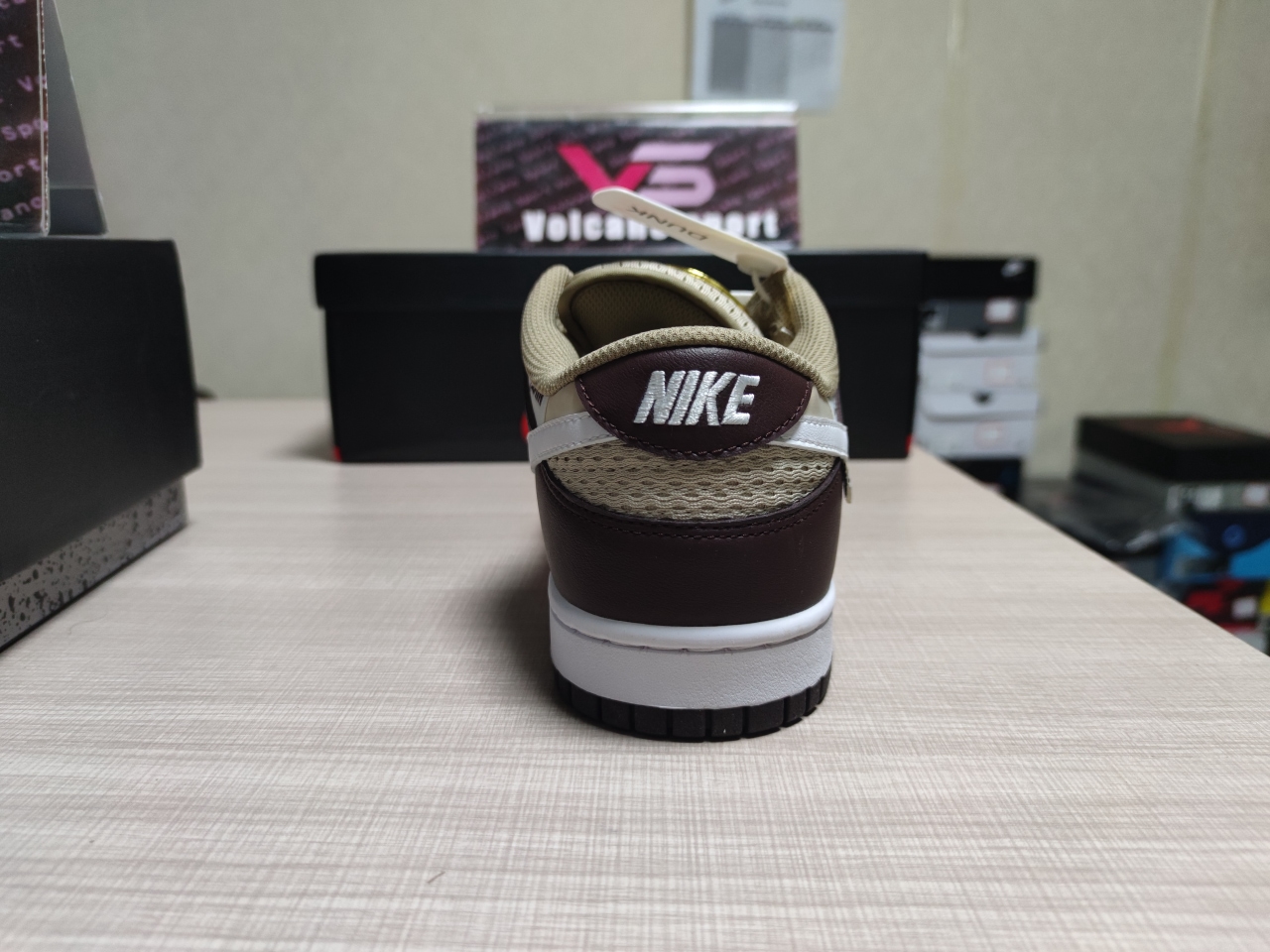 Dunk Low Brown Basalt DX6060 111