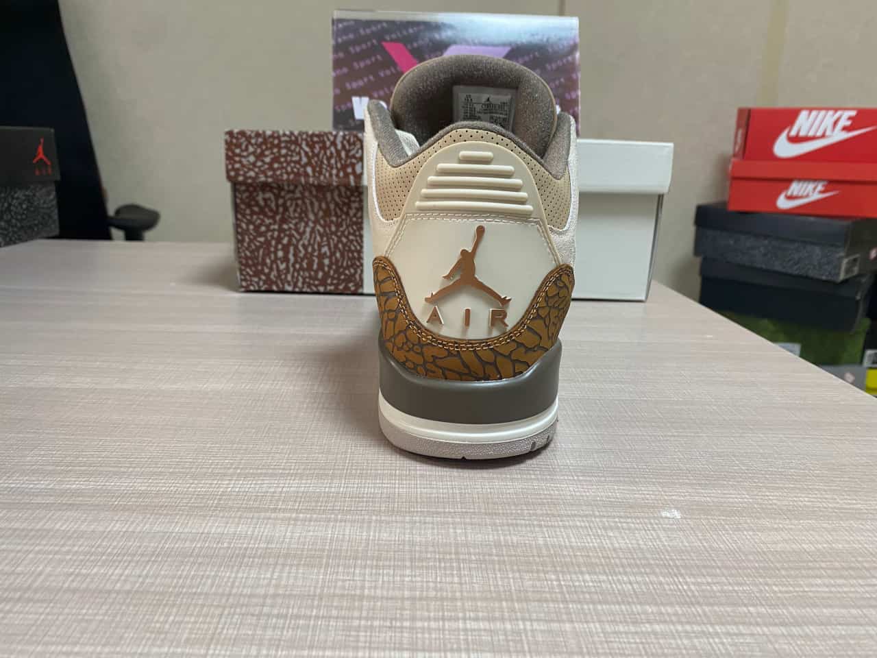 Jordan 3 Retro Palomino CT8532-102