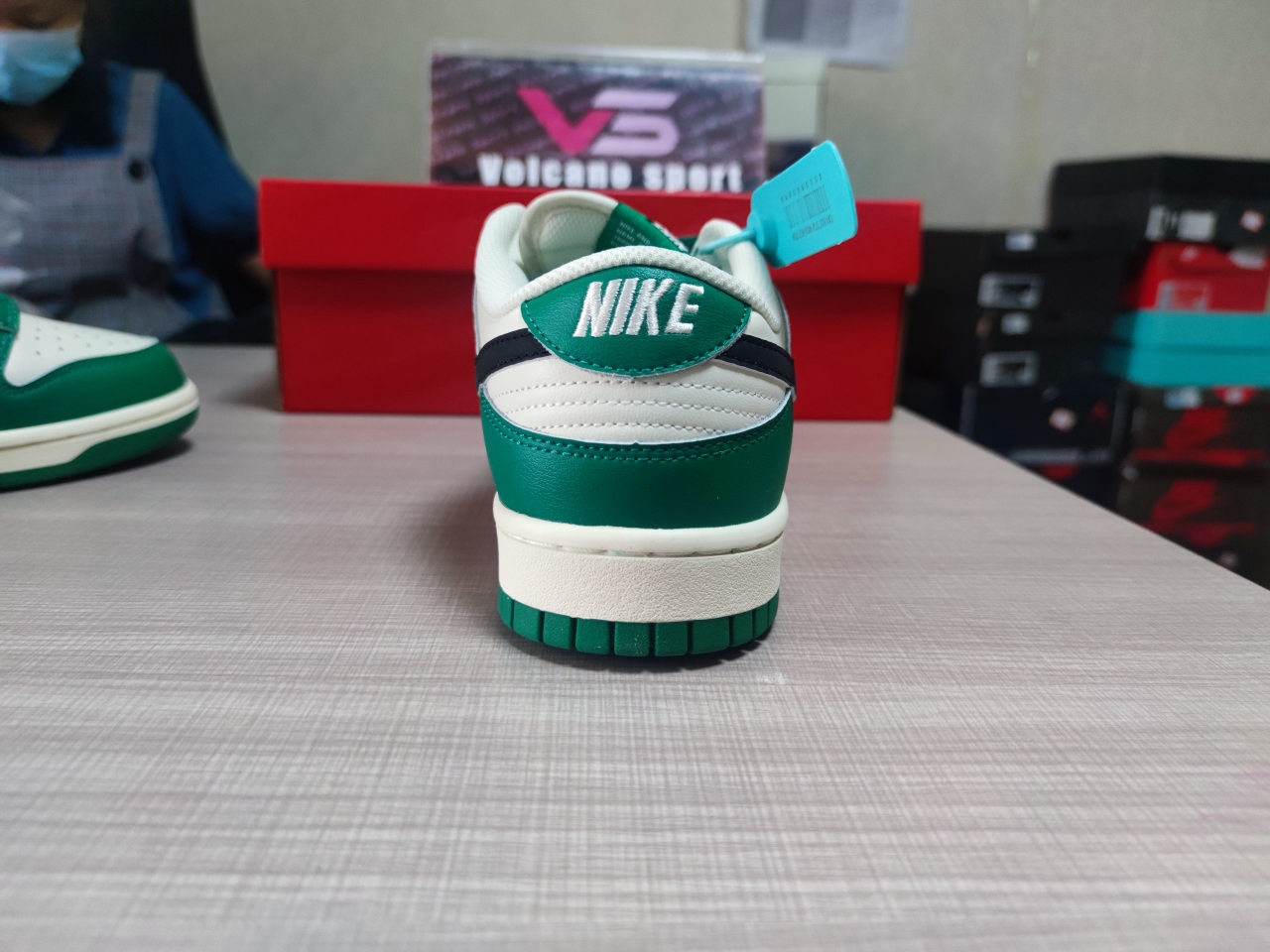 Dunk Low SE Lottery Pack Malachite Green DR9654-100