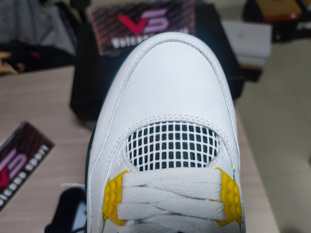 Jordan 4 Retro Oregon Ducks Duckman