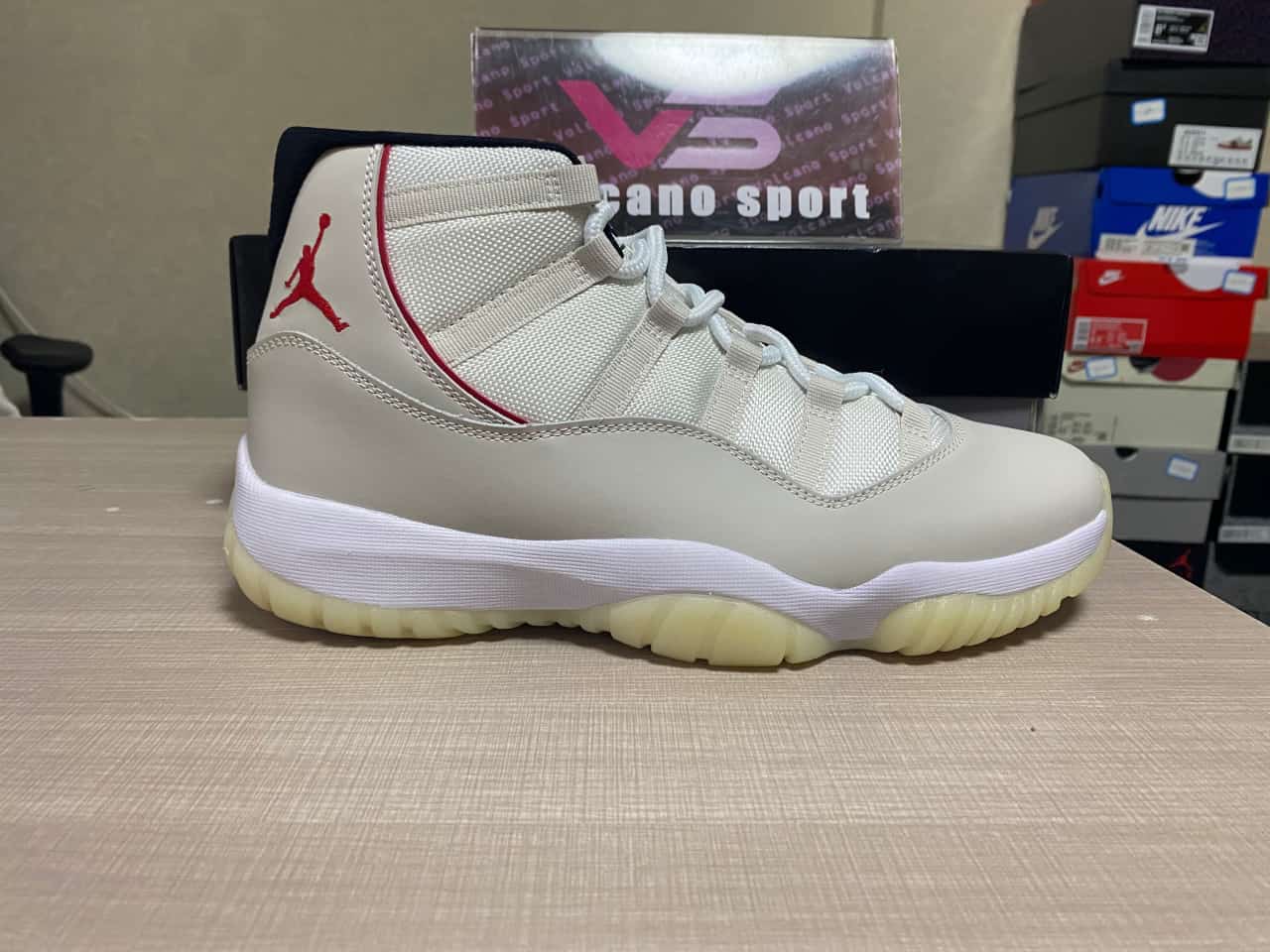 Jordan 11 Retro Platinum Tint 378037-016
