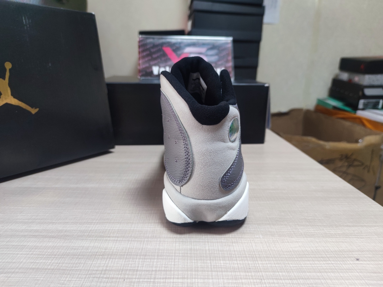 Jordan 13 Retro Atmosphere Grey 884129-016