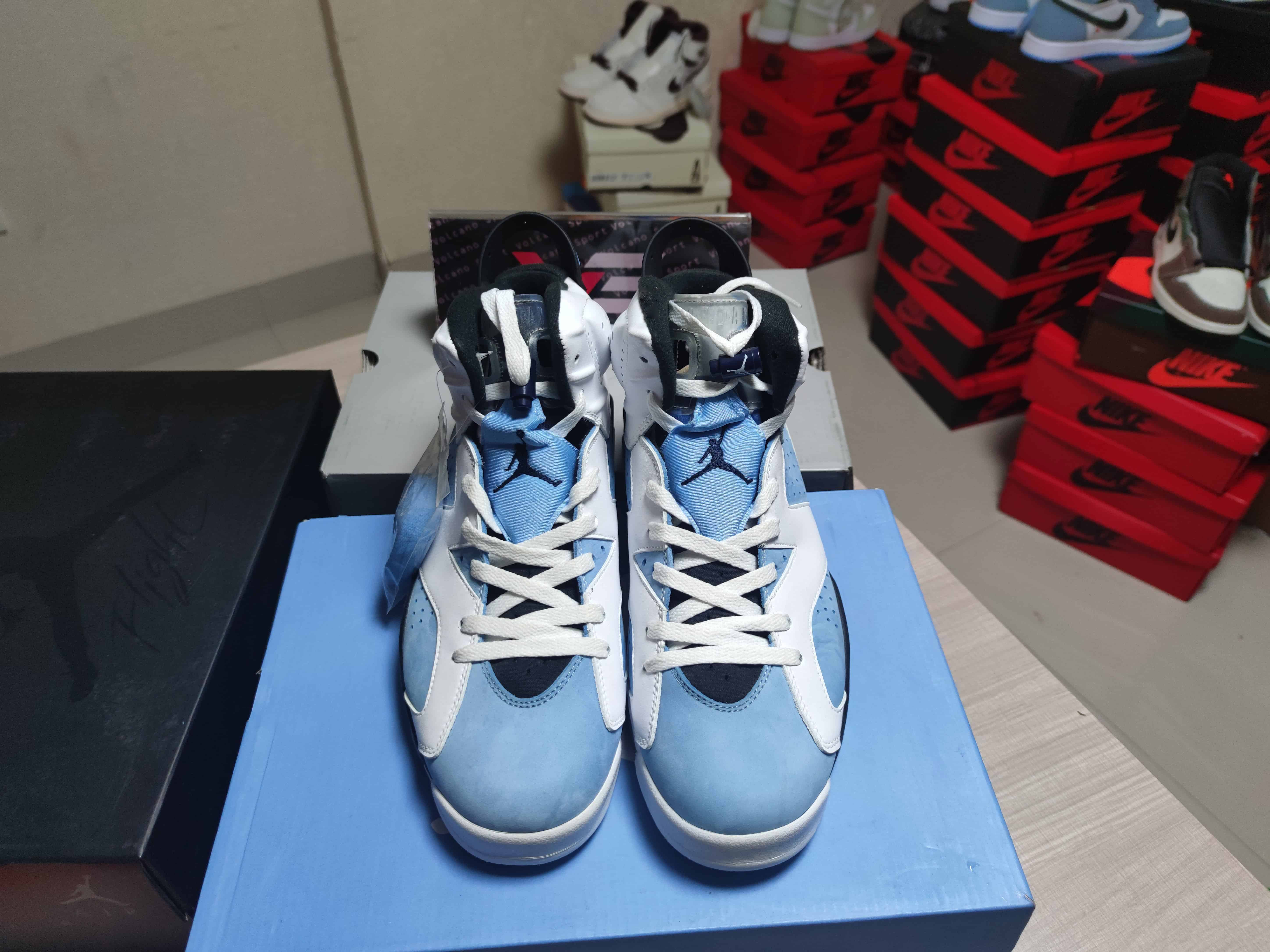 Jordan 6 “UNC” CT8529-410