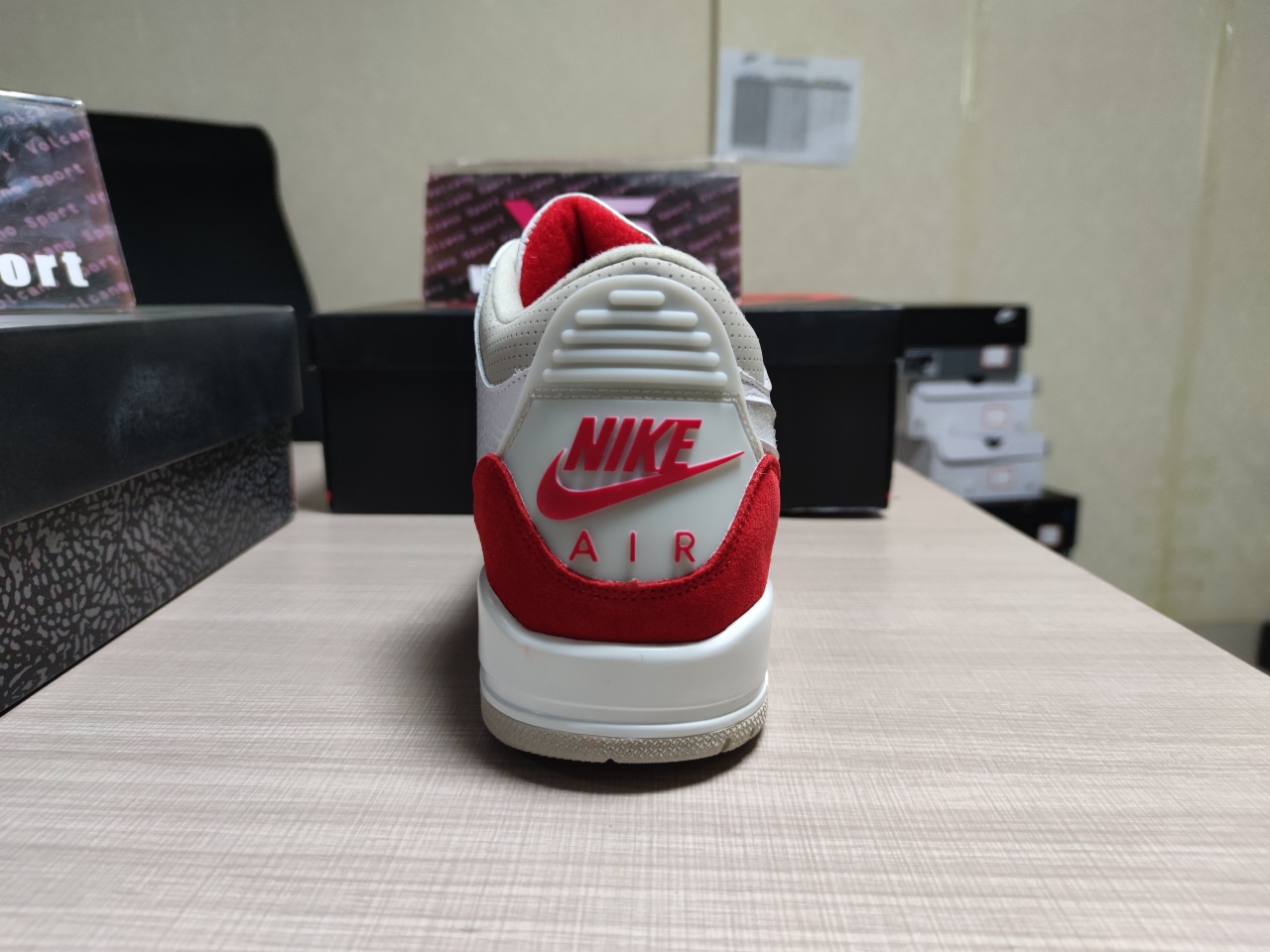Jordan 3 Retro Tinker White University Red CJ0939 100