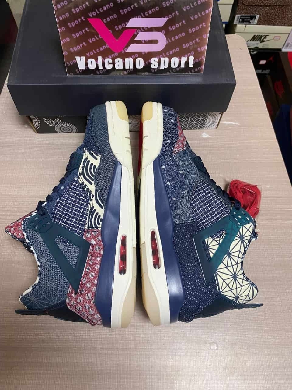 Jordan 4 Retro SE Sashiko CW0898-400