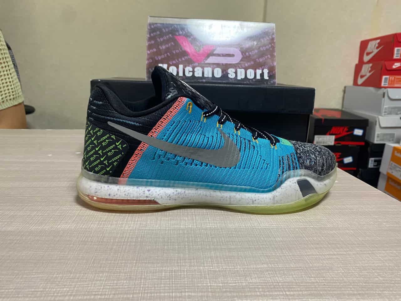 Nike Kobe 10 Elite Low What the 815810-900