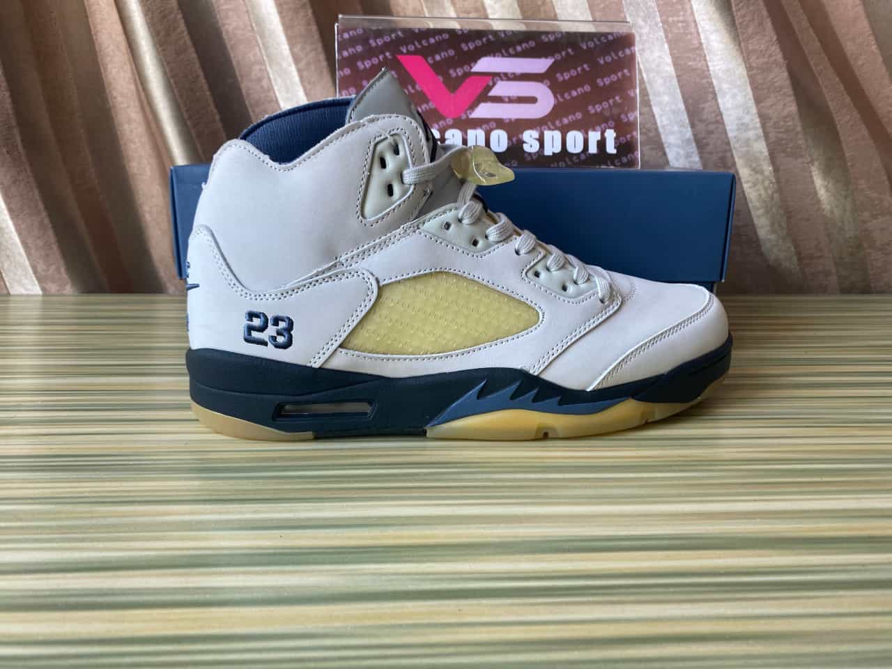 Jordan 5 Retro A Ma Maniére Dawn FZ5758-004