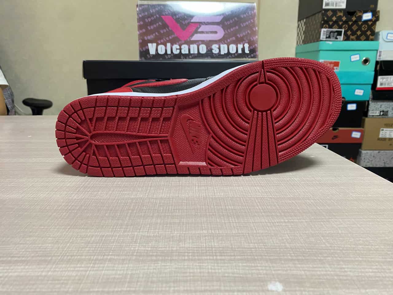 Jordan 1 Retro Banned (B-Grade) 432001-001