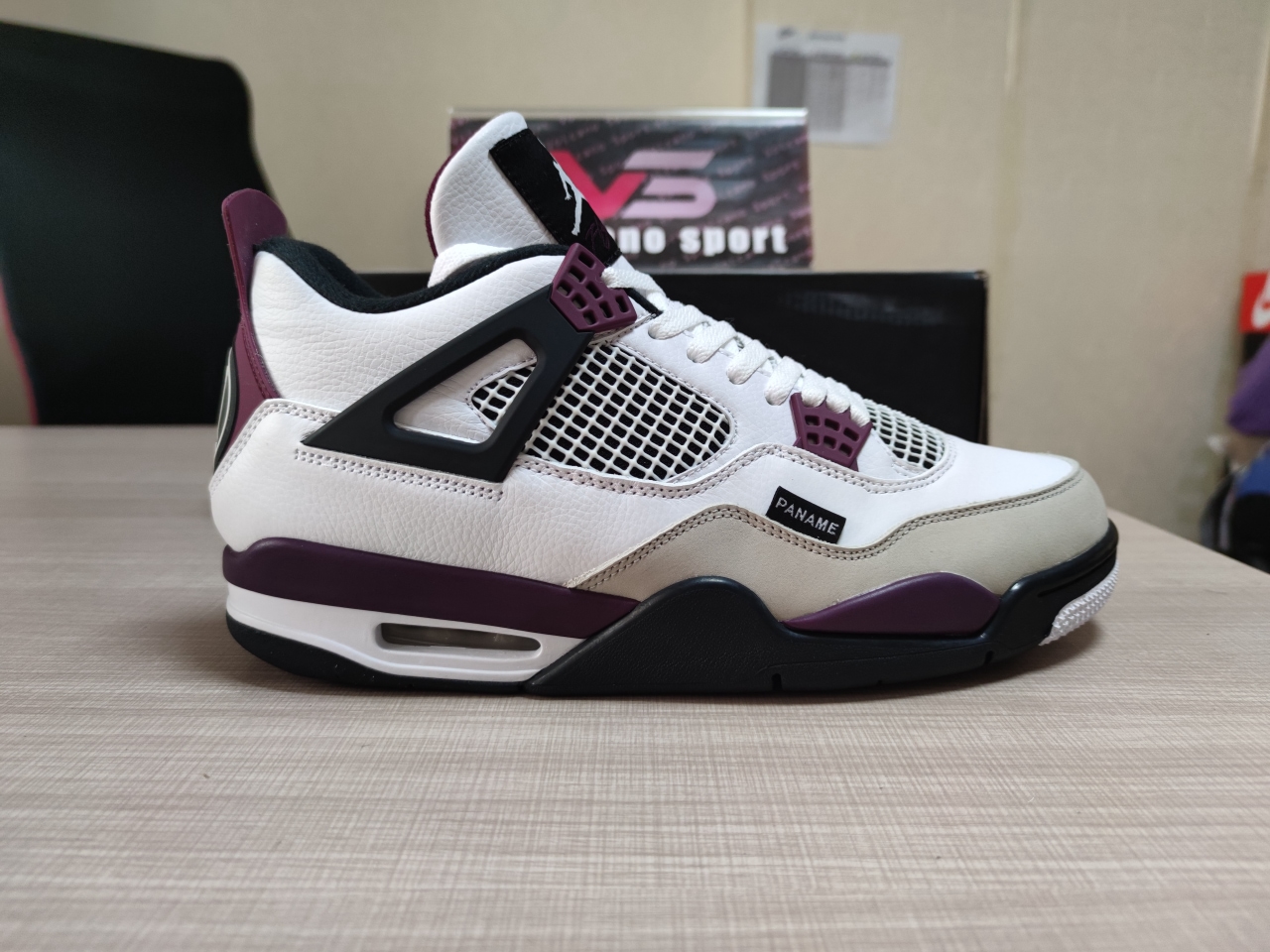 Jordan 4 Retro PSG Paris Saint-Germain CZ5624-100