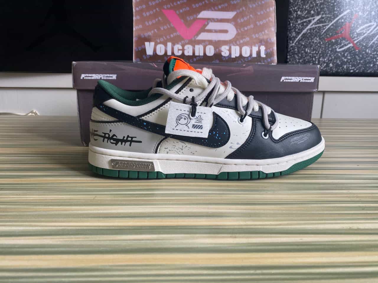 Nike Dunk Low ‘Hold Me Tight’ White Black Green DD1391-300