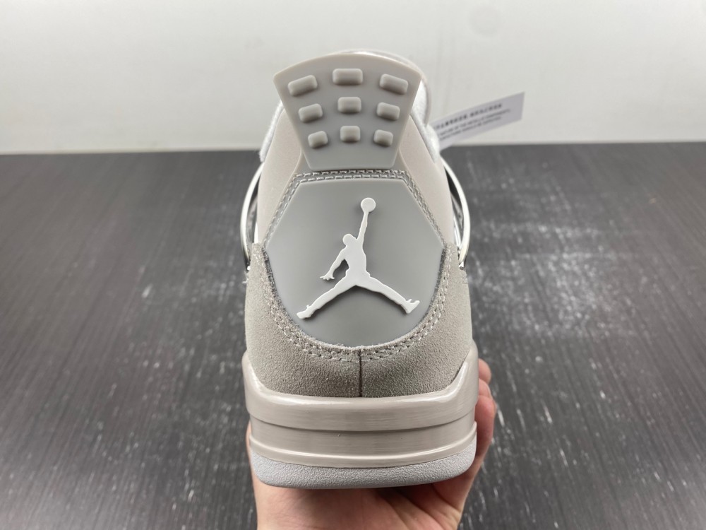 Air Jordan 4 WMNS “Frozen Moments” AQ9129-001