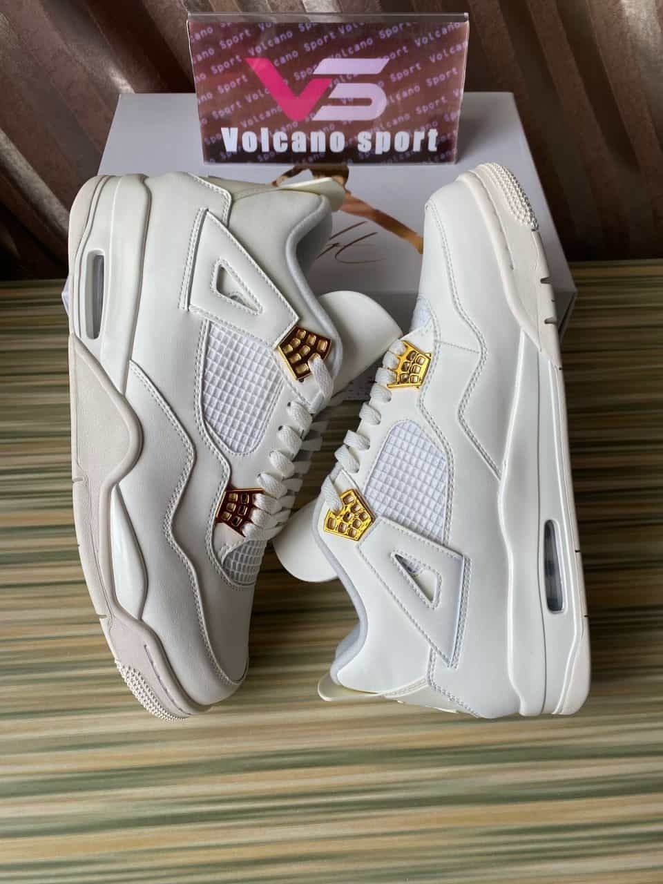 Jordan 4 WMNS Sail Metallic Gold Black AQ9129-170