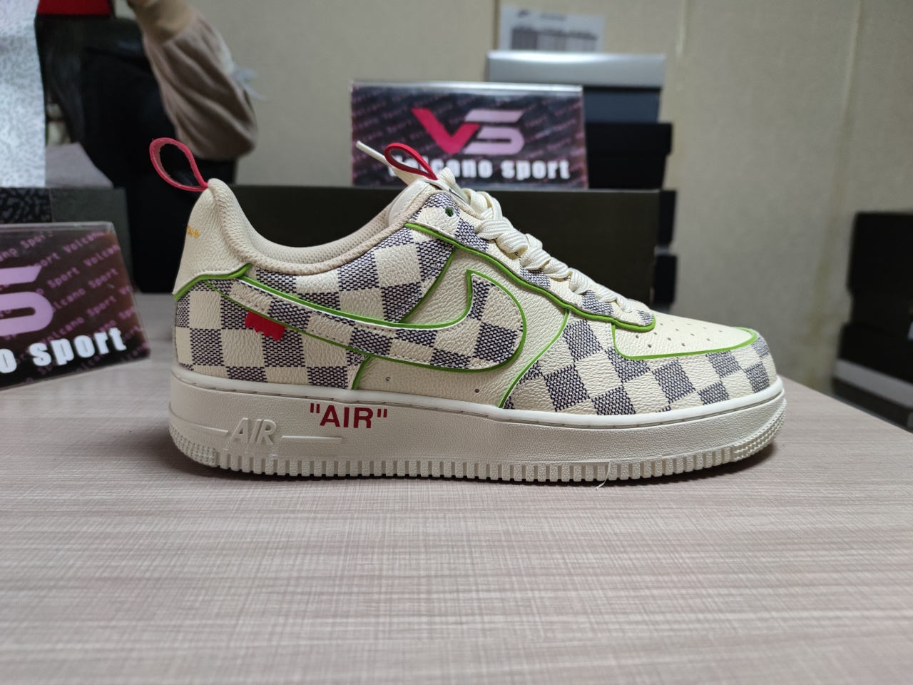 LV x Air force 1 1A9V8H