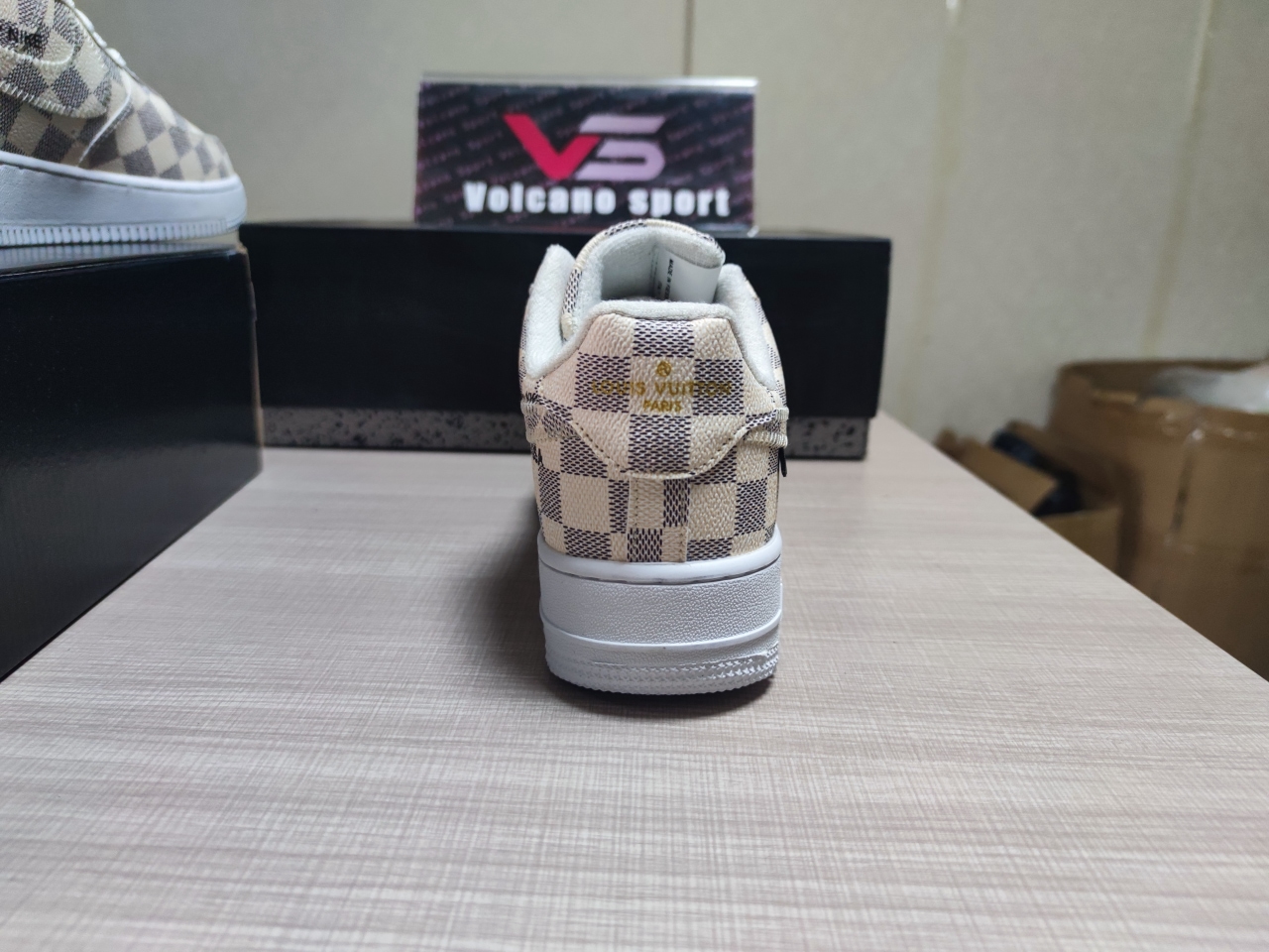 LV TRAIL SNEAKER x AF1