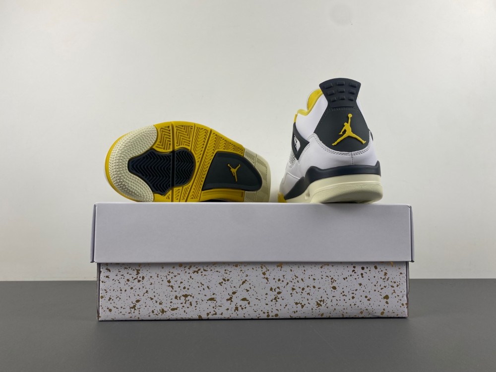 Air Jordan 4 “Vivid Sulfur”AQ9129-101