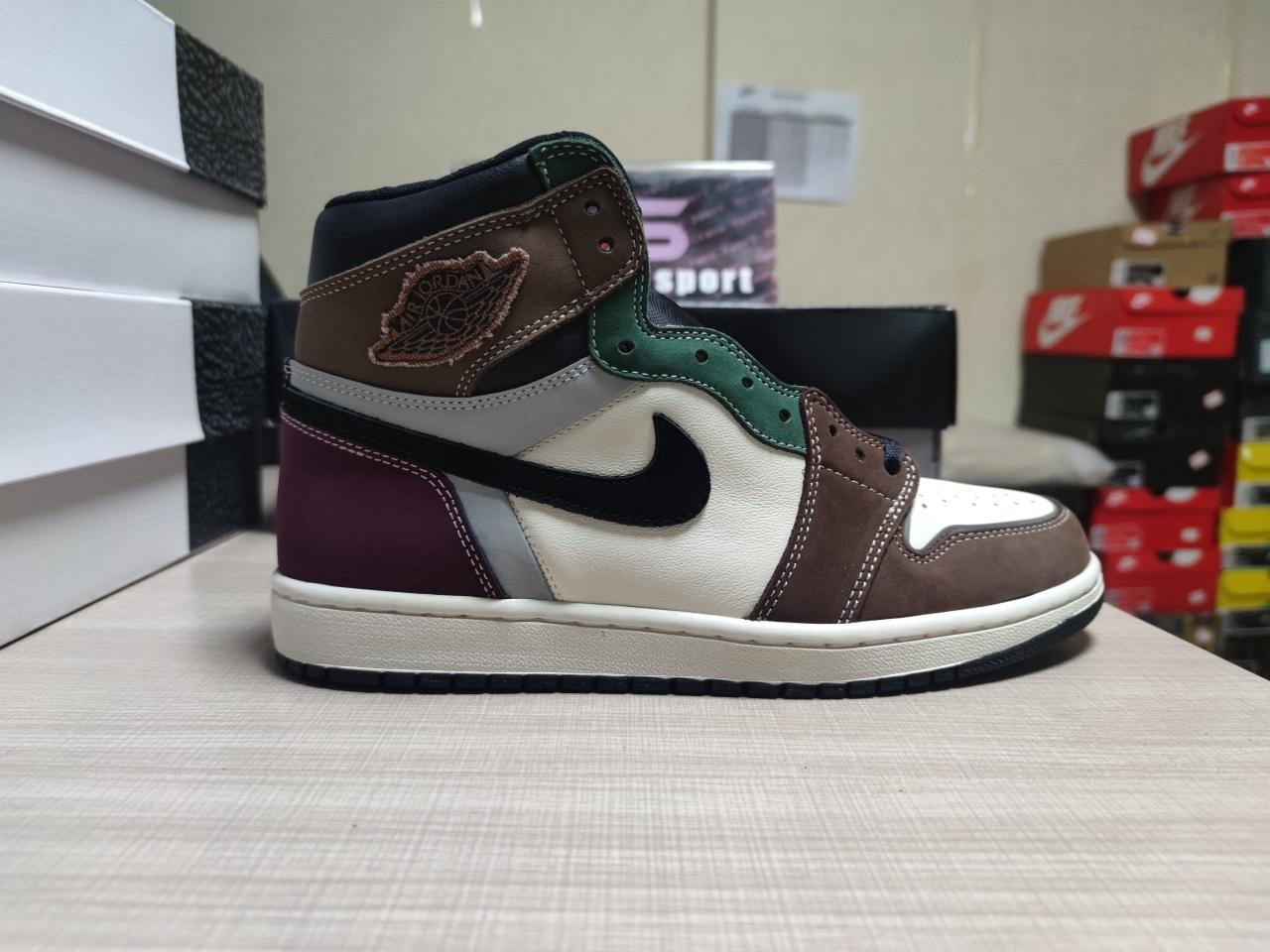 Jordan 1 Retro High OG Hand Crafted DH3097-001