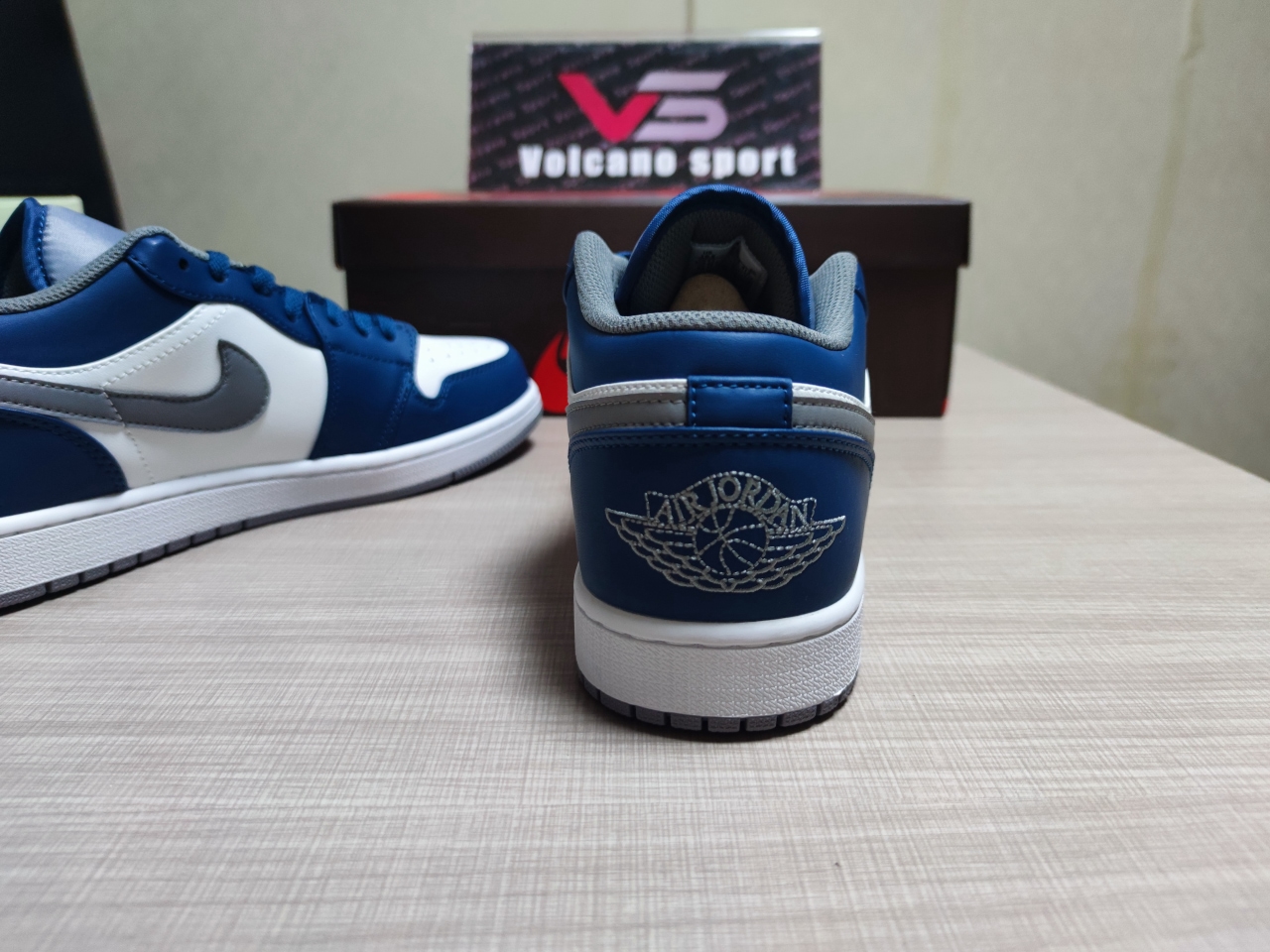 Air Jordan 1 Low “Purple Black” 553558 412