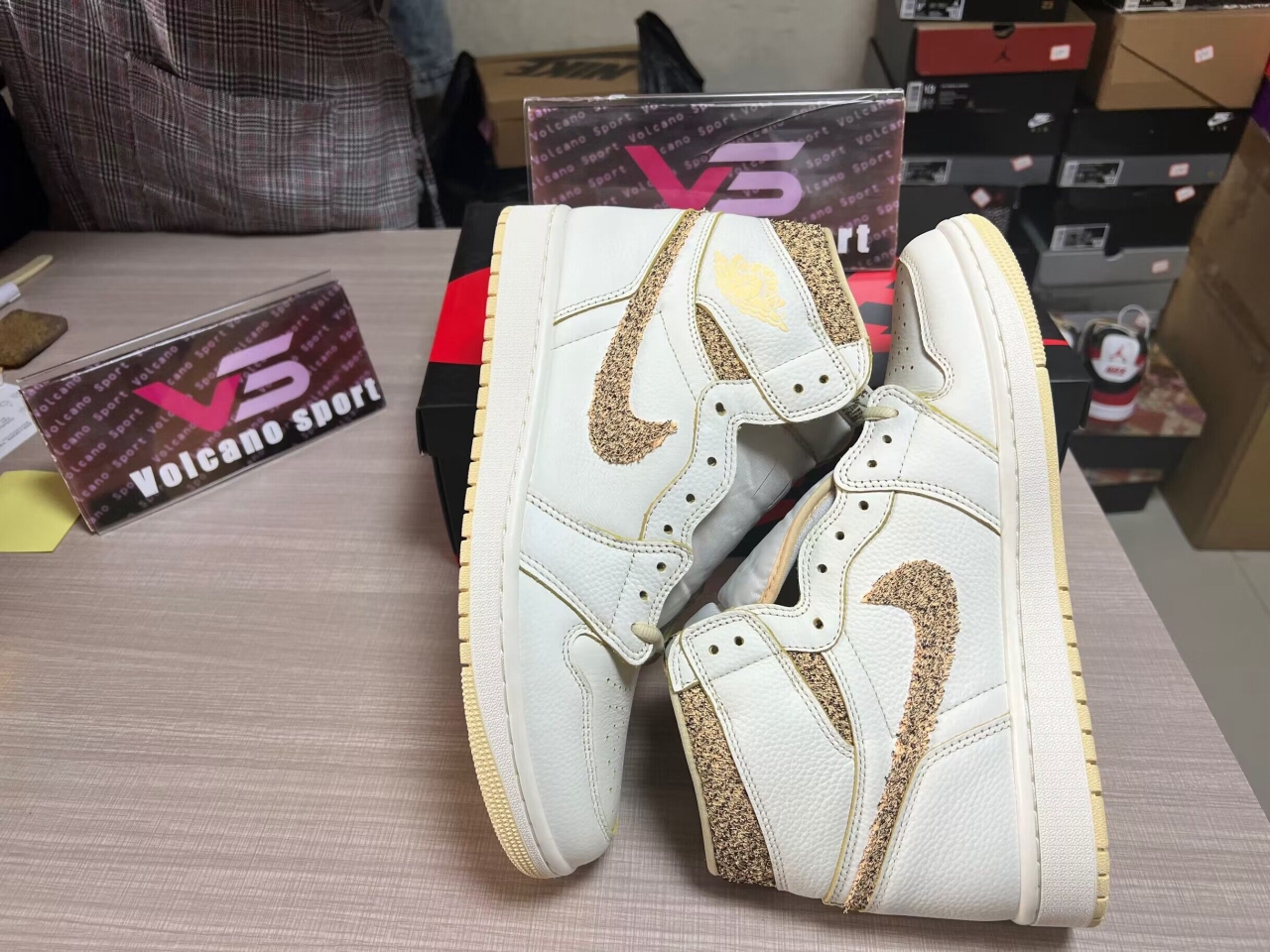 Jordan 1 Retro High OG Craft Vibrations Of Naija FD8631-100